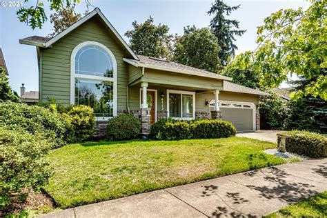 Eugene, OR Real Estate & Homes For Sale .